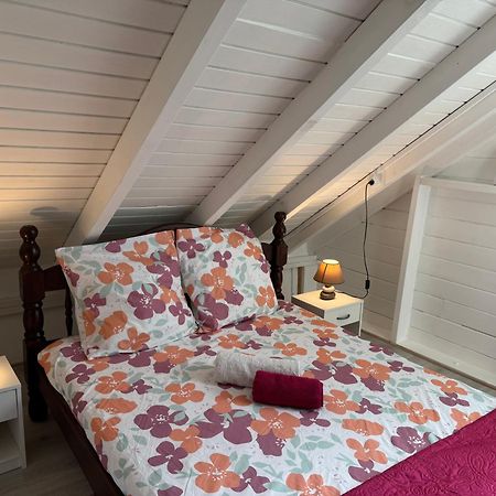Maison Bord De Mer A 100 M Сен-Франсуа Экстерьер фото
